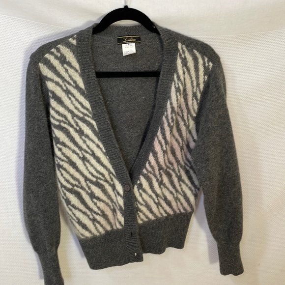 Vintage 90s Animal Print Cardigan - Picture 6 of 10